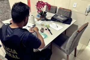 f4ee1194-dfb9-407b-8576-e329975ee79b