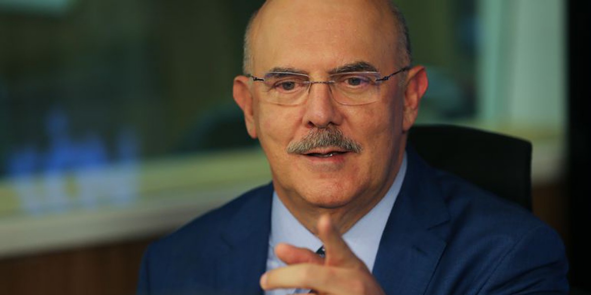 Ministro da Educação diz que alocação de recursos segue legislação