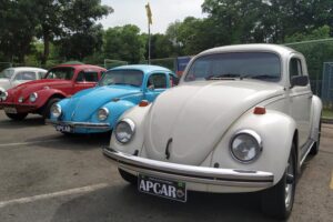 Carreata de carros antigos e exposição de fuscas em Goiânia celebram 'Dia Municipal do Fusca'