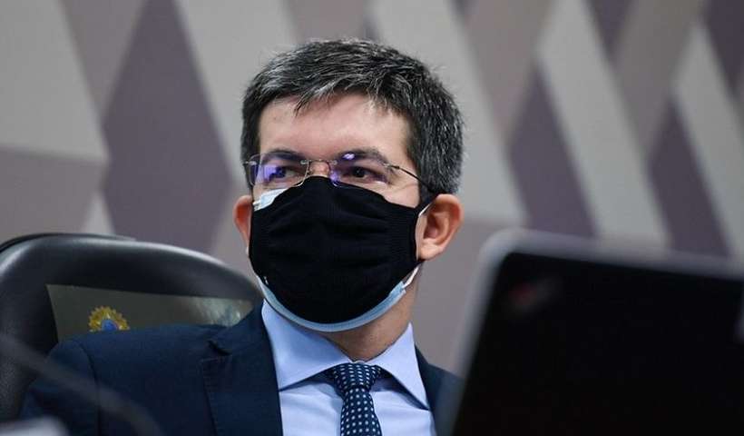 Lula convida e Randolfe deve fazer parte da equipe de campanha do petista (Foto: Senado Federal)