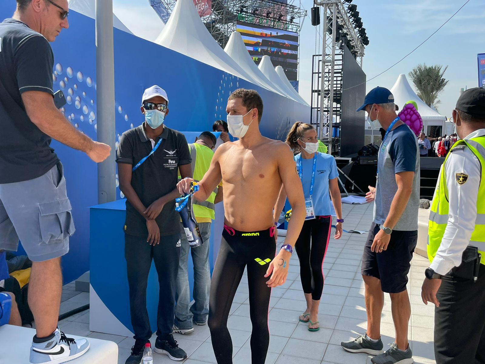 Diogo Villarinho antes do revezamento misto 4x1500