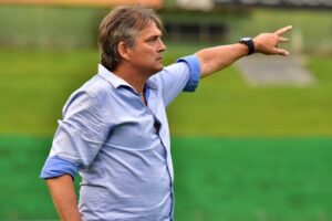 Luiz Carlos Winck irá treinar o Anápolis