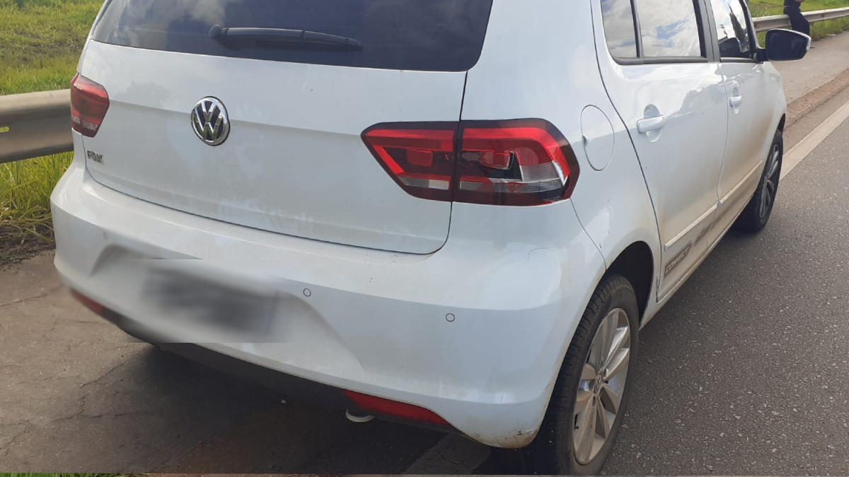 Motociclista morre após colidir contra carro e caminhão na GO-070, em Goiânia