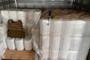 PM apreende 10 toneladas de defensivos agrícolas na região de Rio Verde