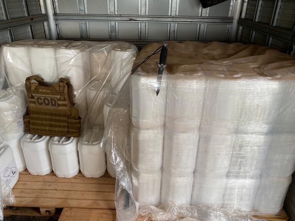 PM apreende 10 toneladas de defensivos agrícolas na região de Rio Verde