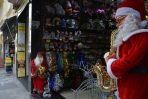Tendência é que 30% das vagas temporárias de natal sejam efetivadas, diz CDL Goiânia