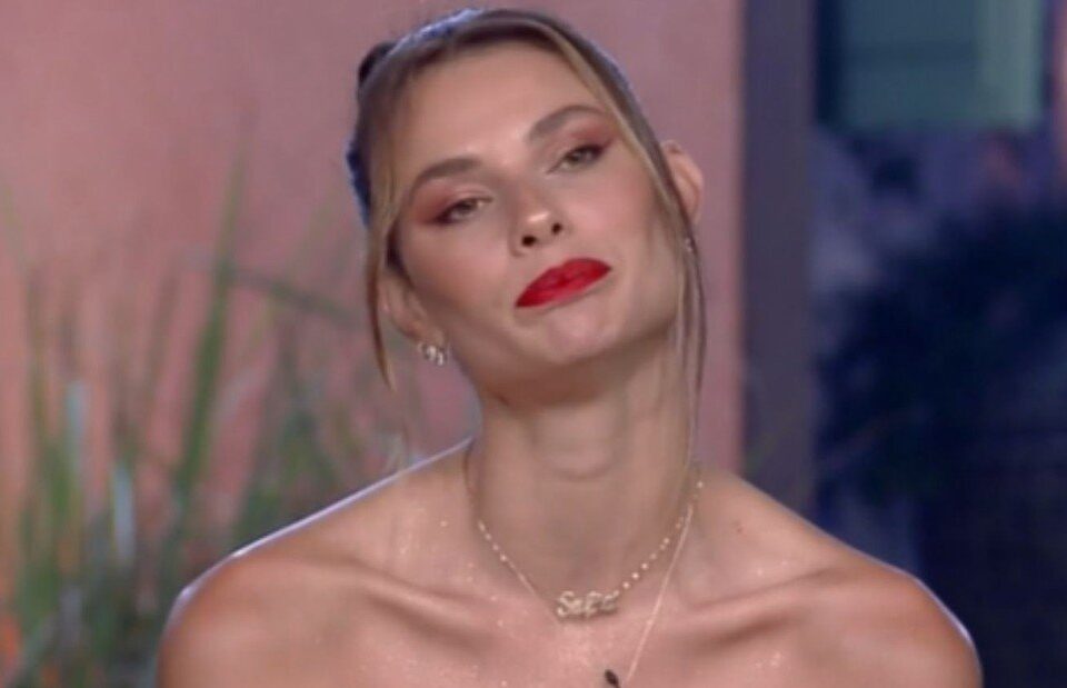 Dayane Mello é eliminada de A Fazenda 13