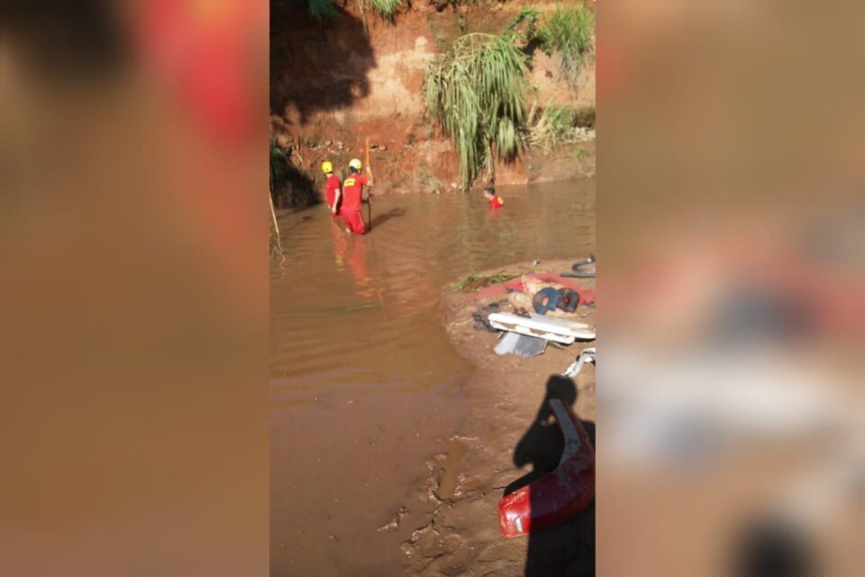 Acidente na BR-153: corpo de idosa é encontrado em córrego
