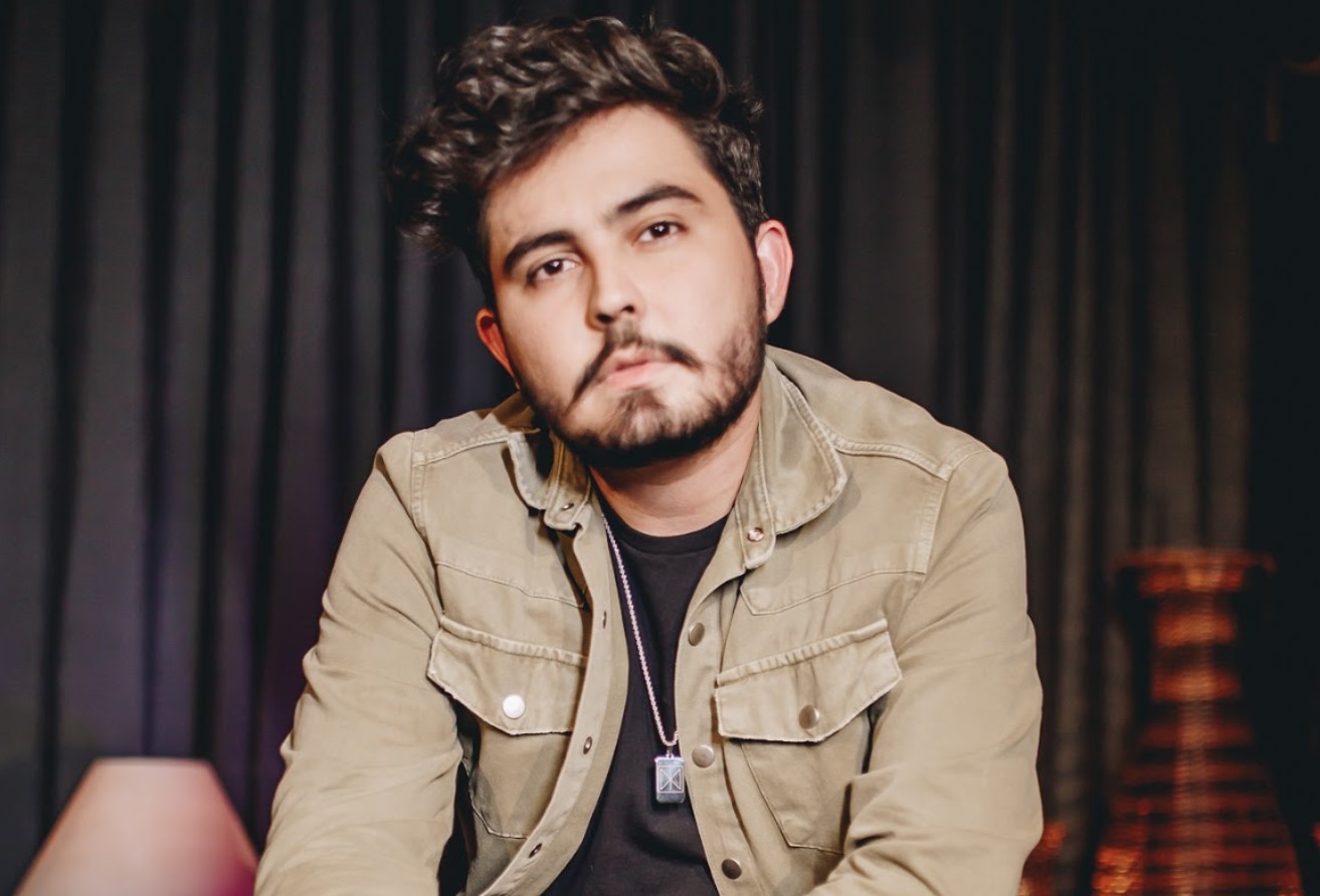 Cantor goiano Manso se apresenta no Teatro Goiânia, ao lado da Orquestra Sinfônica Jovem de Goiás