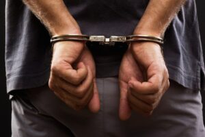 Jovens estupradas pelo padrasto em Acreúna sempre questionavam a mãe sobre a permissão do abuso