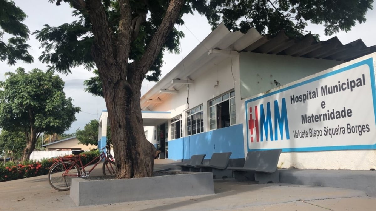 Mulher é detida suspeita de fingir ser enfermeira em hospital de Nova Crixás