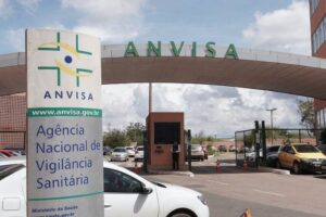 Anvisa prorroga por 1 ano uso emergencial de vacinas contra a covid-19
