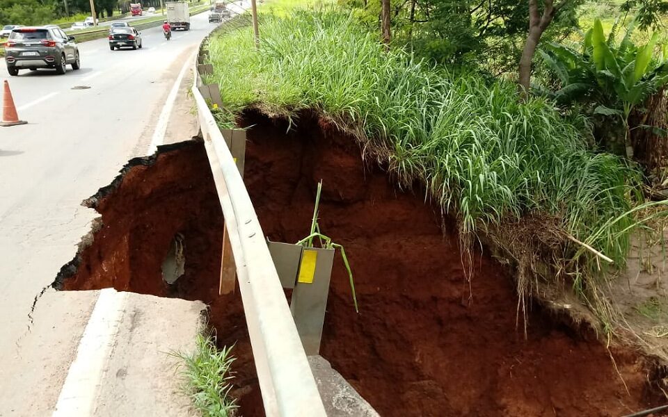 Trecho da BR-153 em Aparecida de Goiânia