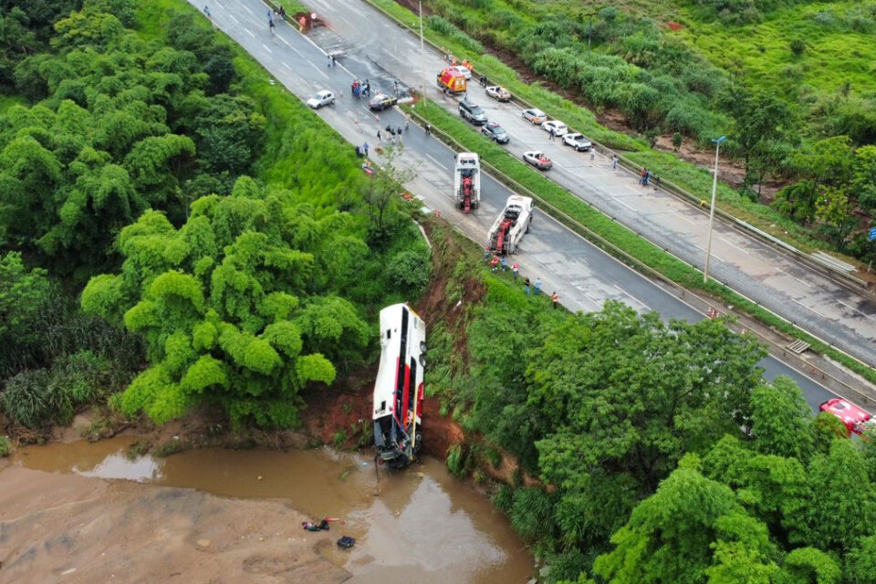 Saiba quem são as vítimas fatais já identificadas do acidente com ônibus na BR-153