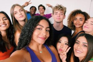 Grupo pop passa pelo país durante turnê mundial Wave Your Flag. Now United anuncia datas e locais de shows no Brasil em 2022