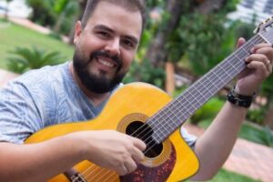 roda de samba em goiania com músico Ricardo Coutinho