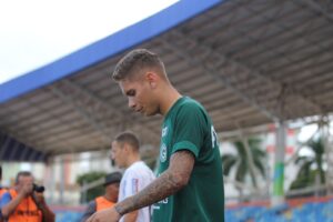 Thalles meio-campista revelado no Goiás
