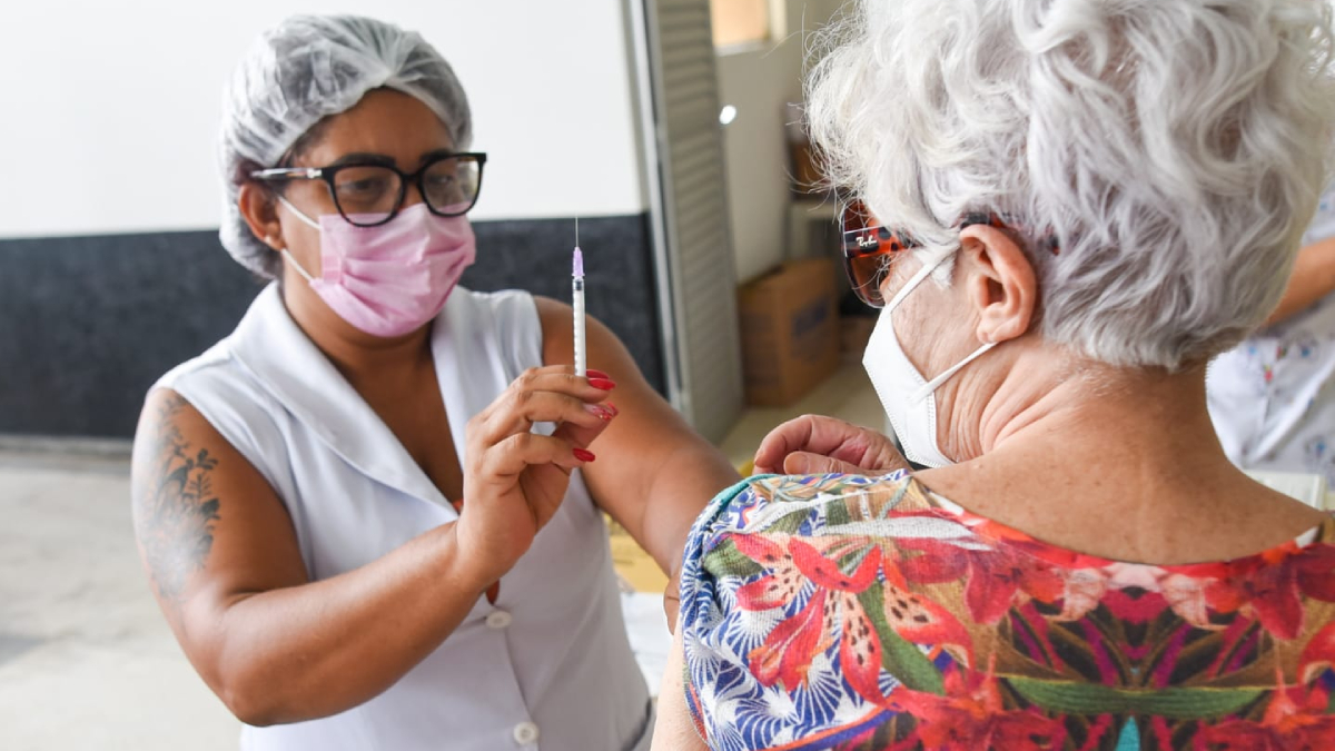 Datafolha: Mais de 80% é a favor do passaporte da vacina no Brasil