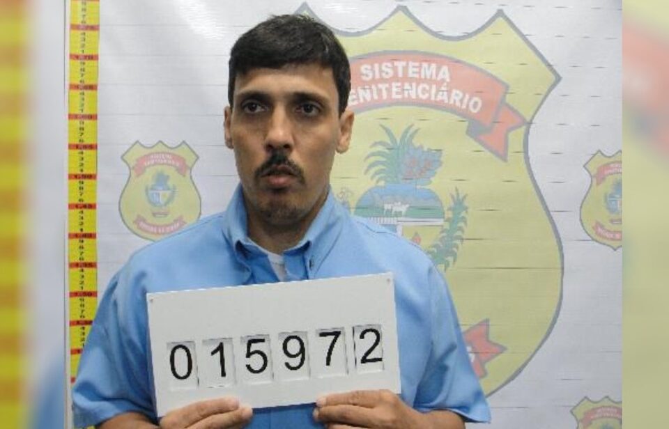 Wanderson Alves de Carvalho, detento que fugiu de presídio em Aparecida, responde por mais de 100 estupros, além de roubo e atentado ao pudor. (Foto: divulgação/DGAP)