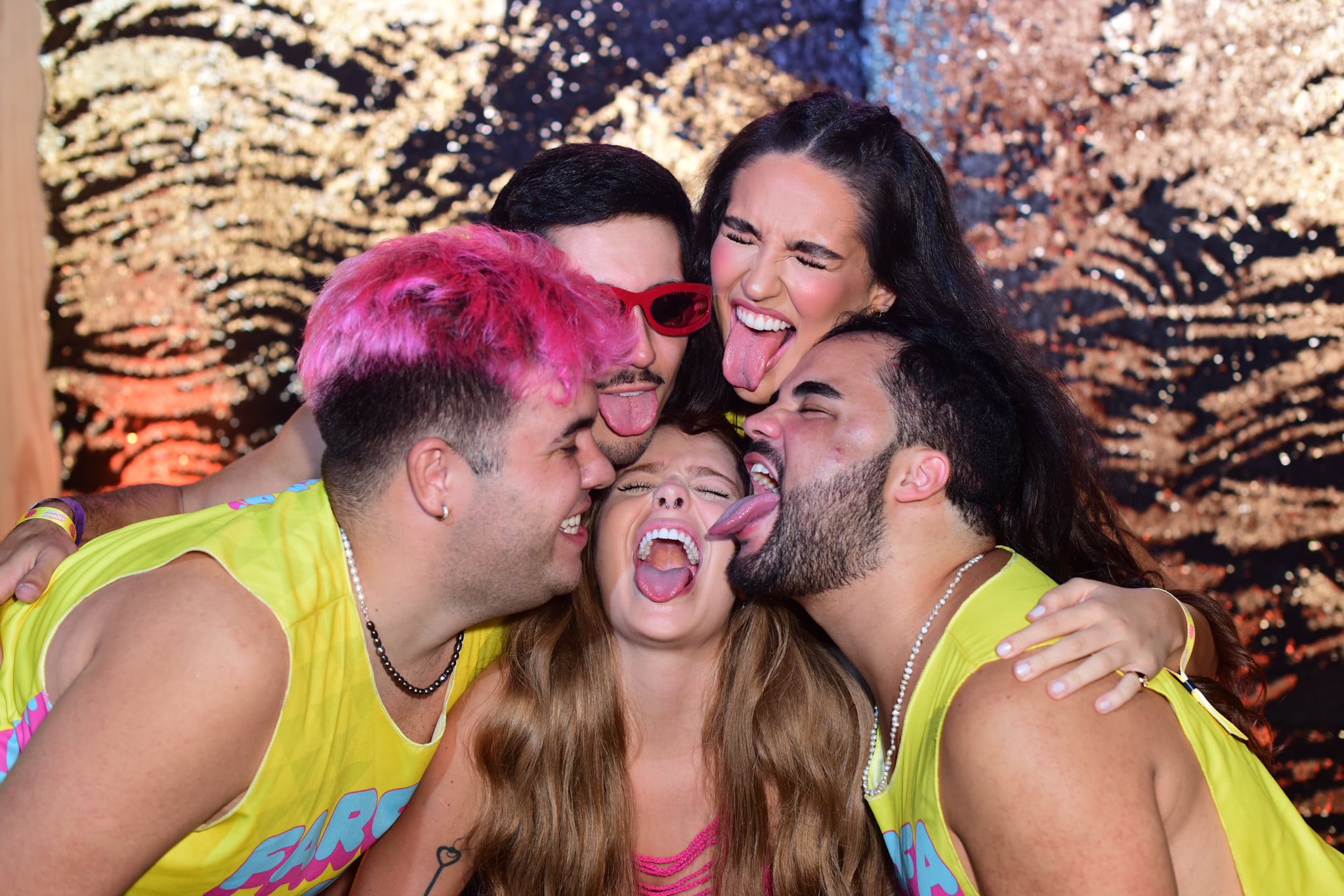 Aniversário da influencer contou com vários famosos e diversas polêmicas. Farofa da Gkay: confira as fotos da última noite de festa
