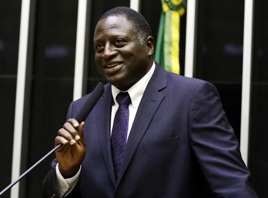 Deputado Helio Lopes é internado com embolia pulmonar, em Brasília