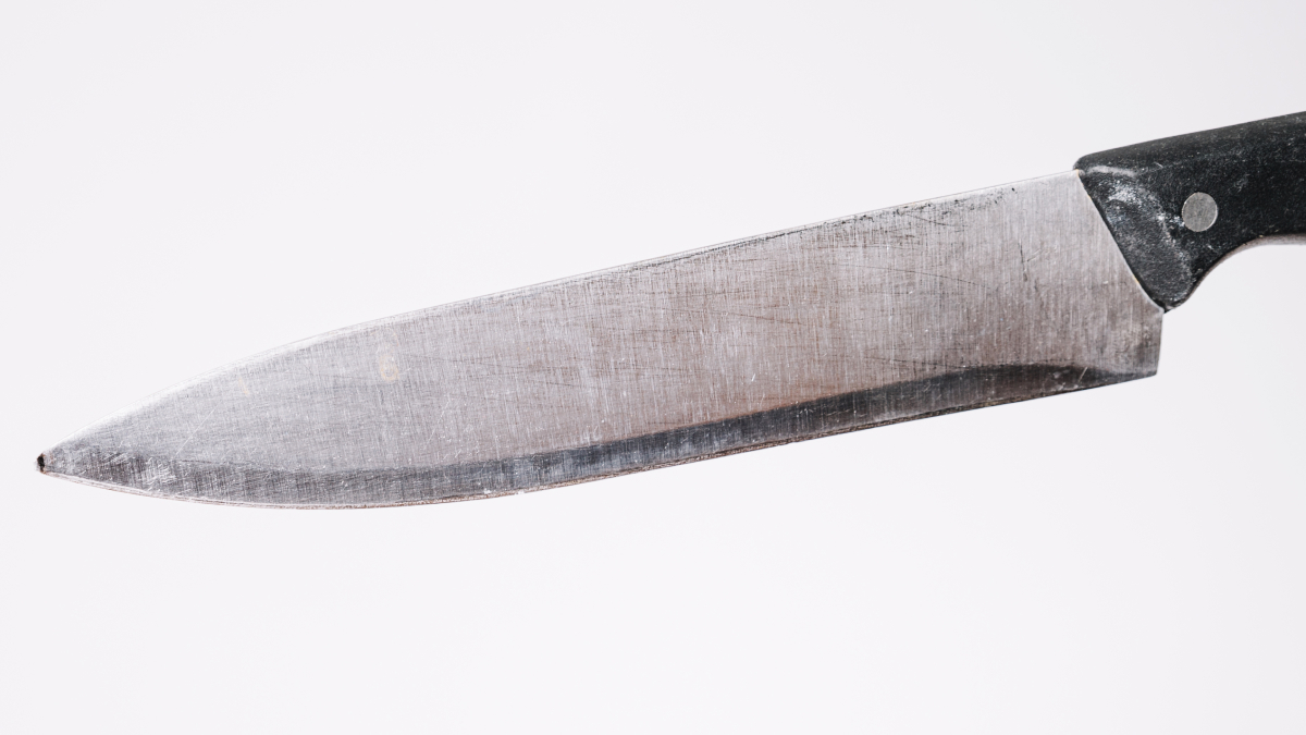 Homem é esfaqueado pelo próprio irmão após uma discussão em Vila Propício