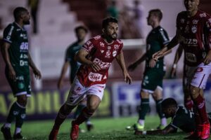 Alesson após marcar um gol pelo Vila Nova