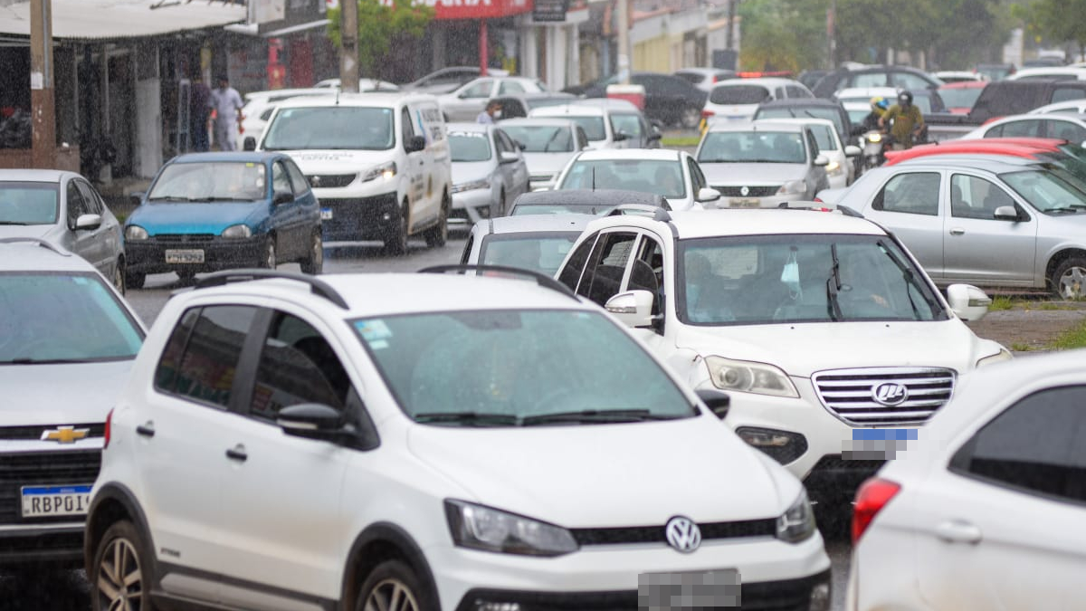 Procura por testagem de Covid aumenta 185% com aproximação do final do ano