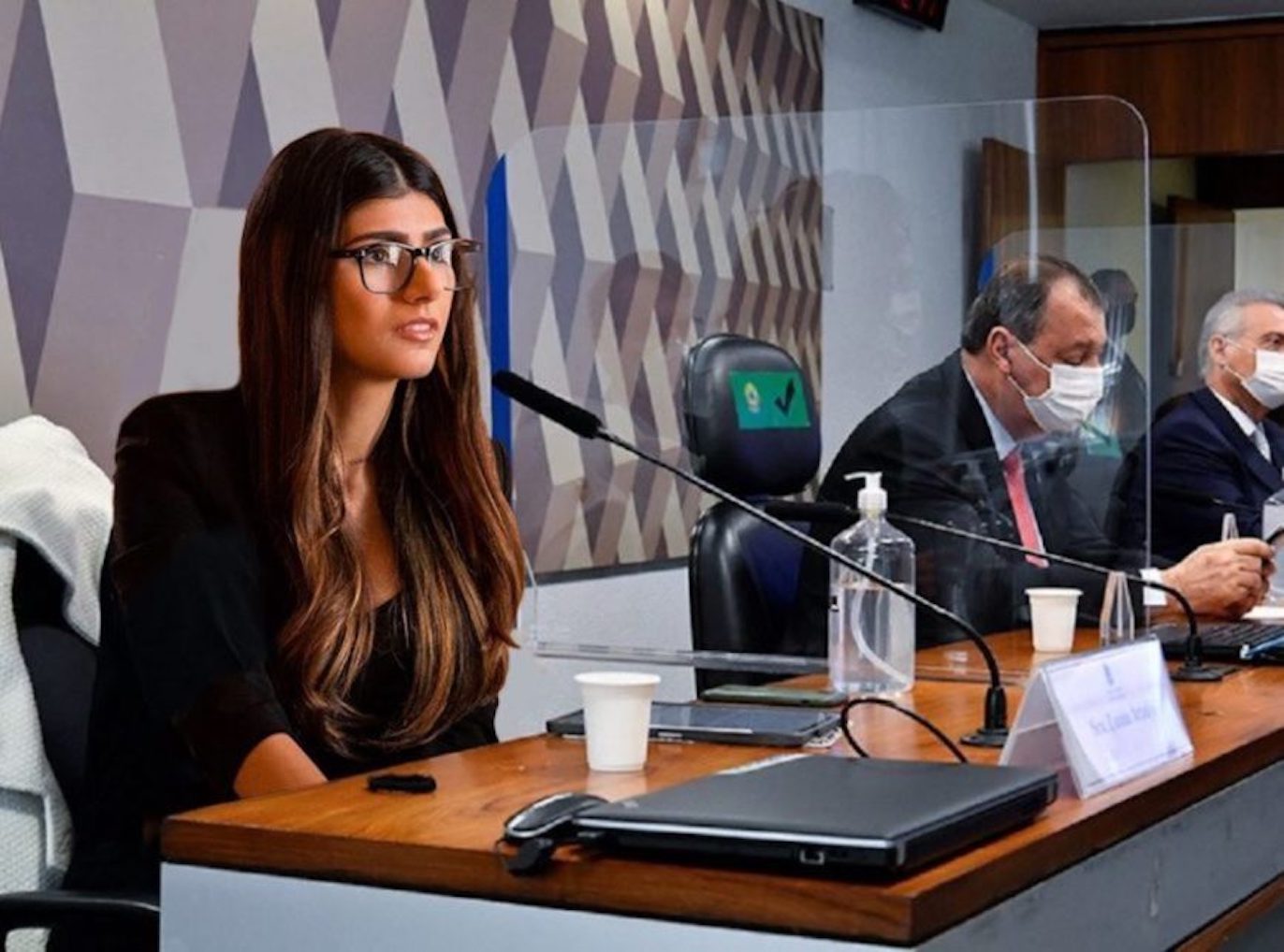 Round 6, BBB 21, cringe, Mia Khalifa... não faltou memes este ano. Confira os 10 memes mais buscados no Google em 2021 meme