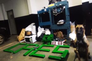 Polícia estoura laboratório de drogas e prende suspeito de tráfico em Senador Canedo