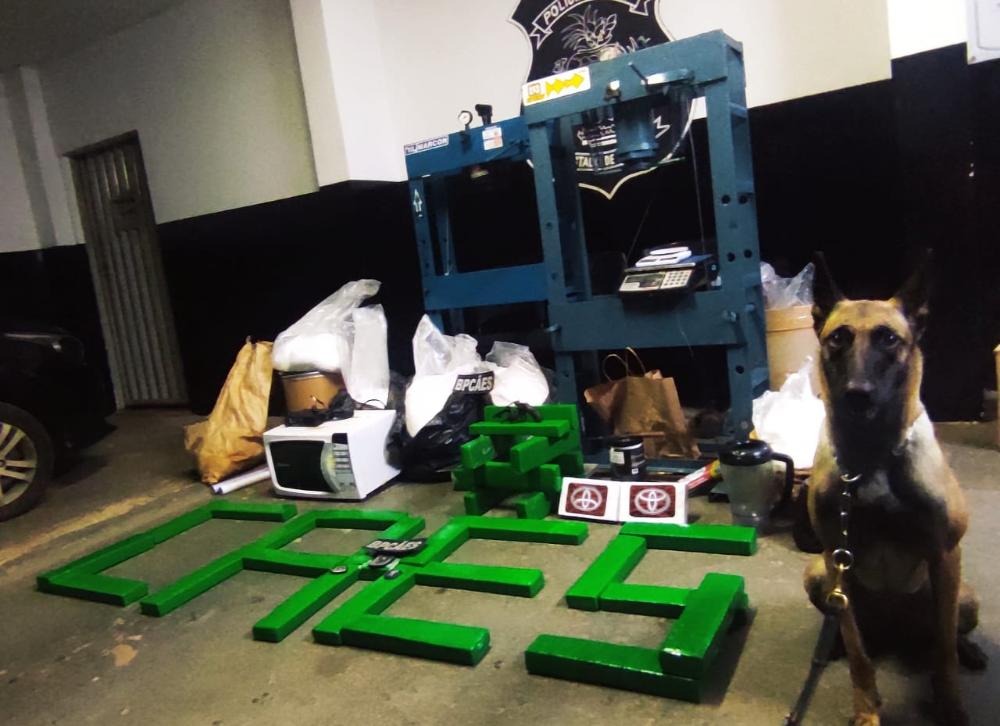 Polícia estoura laboratório de drogas e prende suspeito de tráfico em Senador Canedo