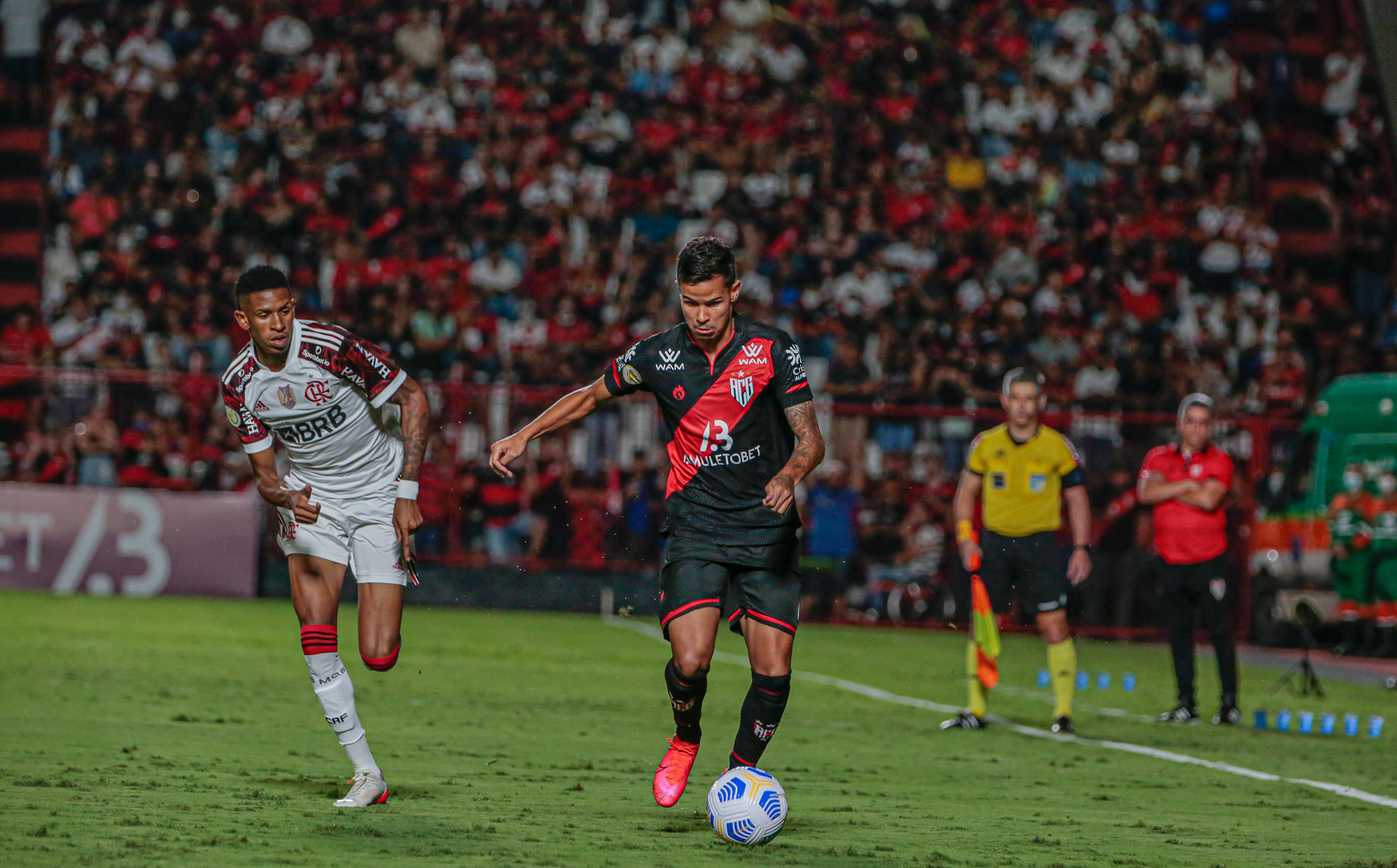 Arthur Henrique atuando contra o Flamengo
