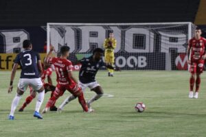 Jogo entre Vila Nova e Remo pela Série B