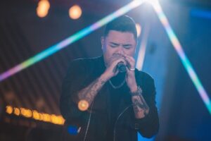 Felipe Araújo em Goiânia: cantor realiza show no evento Natal do Bem 2021