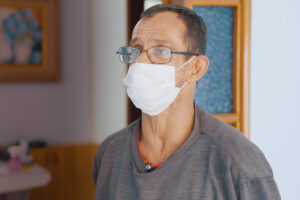 Em razão do Dezembro Vermelho - campanha de conscientização a respeito do HIV e da aids -, o Mais Goiás.doc desta semana retrata os desafios, preconceitos e a história da doença no Brasil.