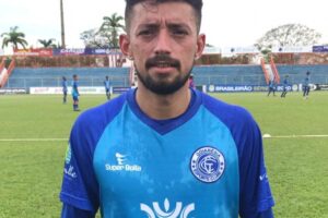 Léo Carvalho no Goianésia