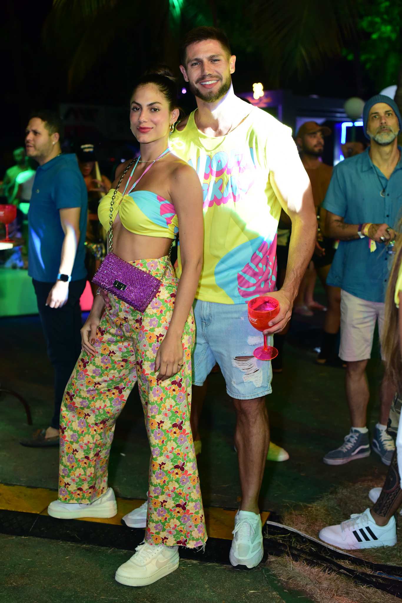 Aniversário da influencer contou com vários famosos e diversas polêmicas. Farofa da Gkay: confira as fotos da última noite de festa