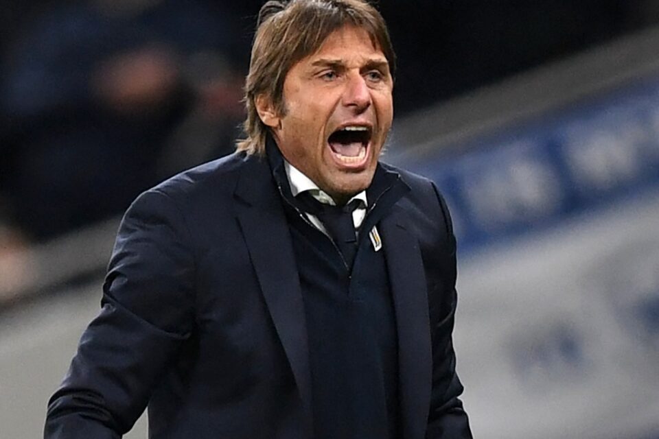 Antonio Conte treinador do Tottenham