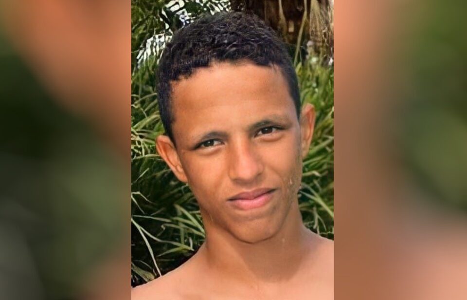Jovem morre ao se afogar durante passeio para comemorar formatura, em Caldas Novas