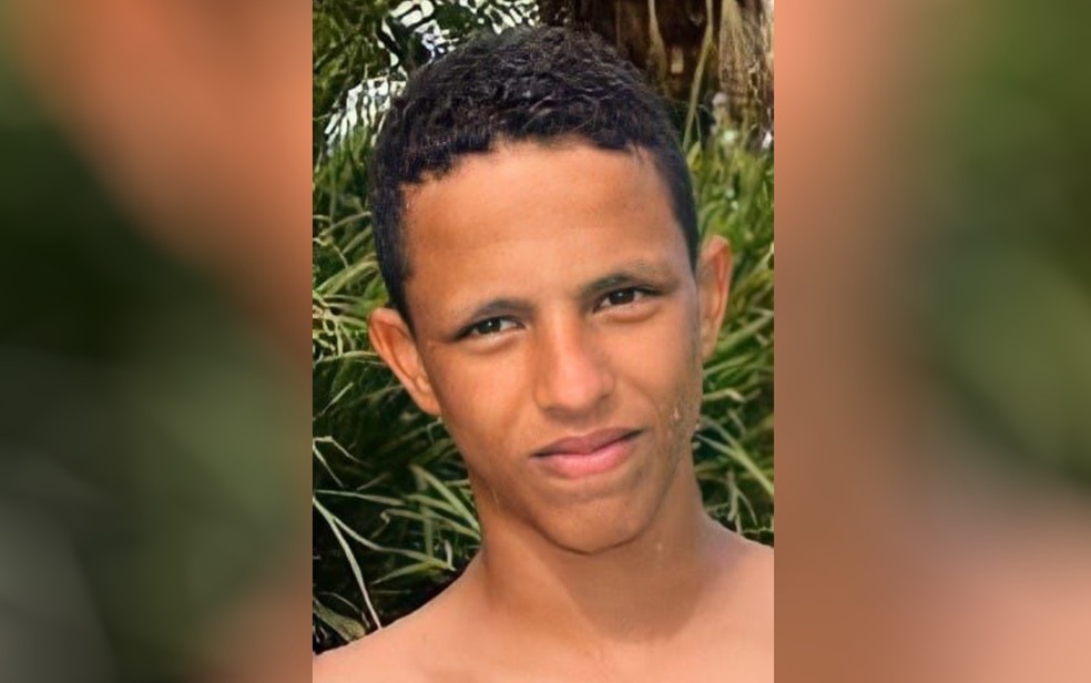 Jovem morre ao se afogar durante passeio para comemorar formatura, em Caldas Novas