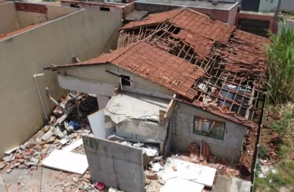 Explosão vitimou Wesley Ribeiro, de 22 anos e condenou estrutura da padaria (Foto: Reprodução - TV Anhanguera)