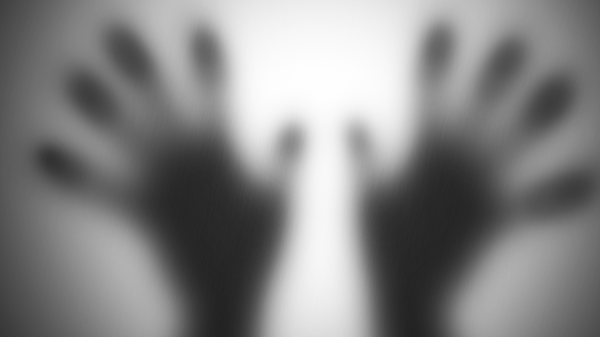 Homem é preso por quebrar cabo de rodo na cabeça da companheira e tentar esfaqueá-la em Goianésia (GO)