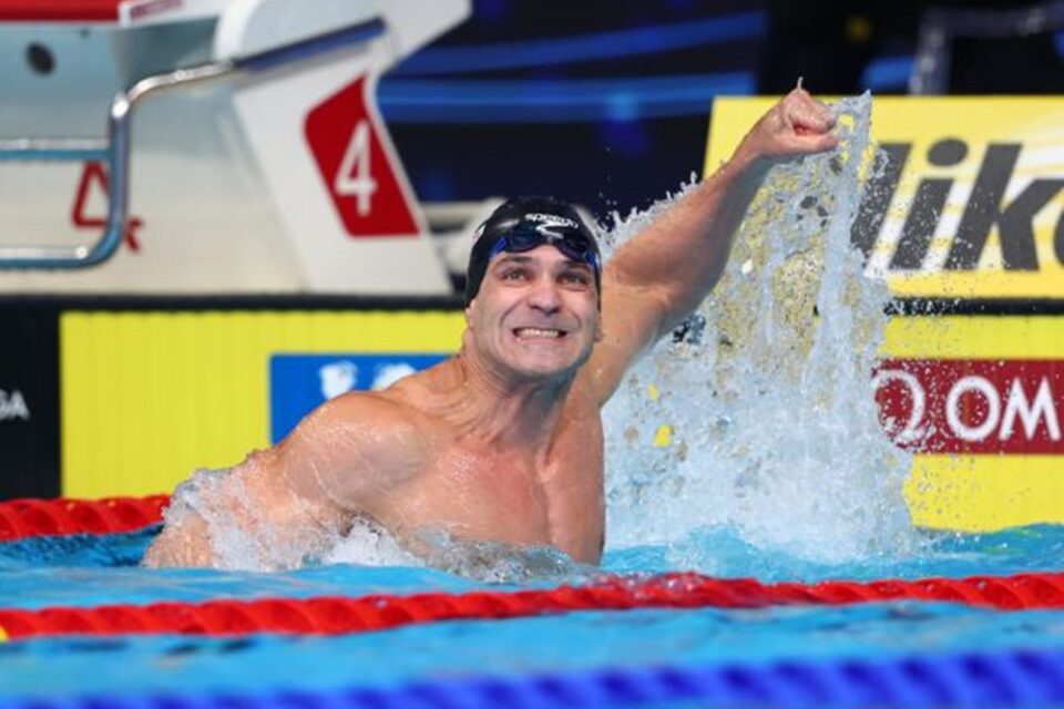 Nicholas Santos vence prova no Mundial de Natação