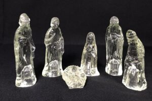 Exposição internacional em igreja de Goiânia reúne presépios de cinco continentes