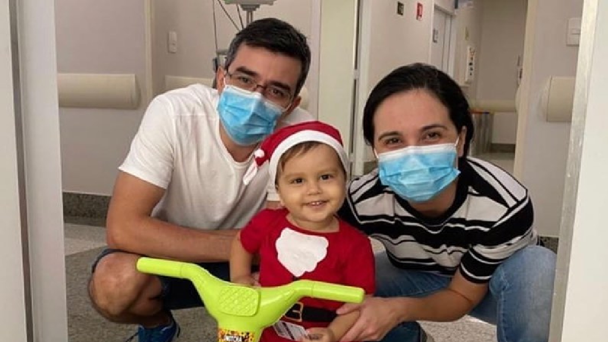 O pequeno Daniel Guimarães, de 2 anos, conseguiu doadores de medula óssea para um transplante
