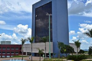 Goiânia vai divulgar novas restrições contra a Covid-19 até a próxima quarta-feira (19)