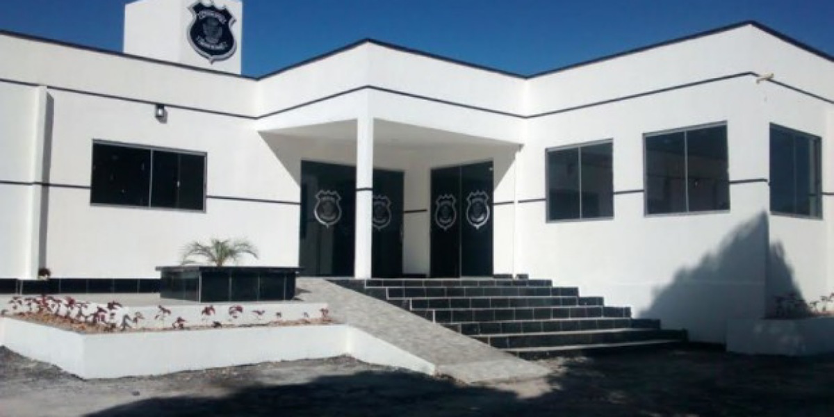 Mulher é presa suspeita de matar enteado de 7 anos em Goianésia