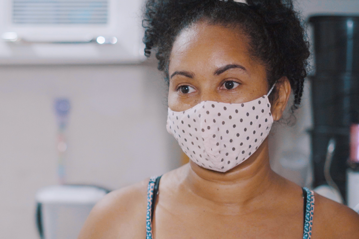 Com o aumento da inflação e o aumento dos preços dos alimentos, toda a população sofre. Os mais afetados, porém, são pessoas em vulnerabilidade financeira. O Natal, que seria um momento de alegria e comemoração, se torna um momento de tristeza e angústia para quem não tem o que comer. O Mais Goiás.doc desta semana mostra a realidade destas famílias. -Aumento da fome e ceia de Natal de famílias carentes é tema do Mais Goiás.doc