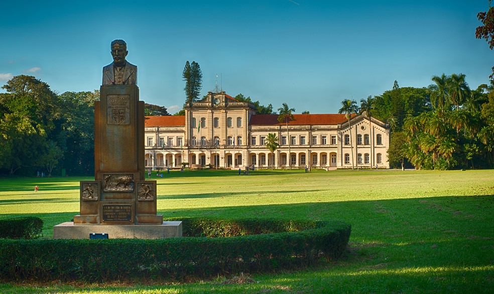 Professor da USP é demitido após denúncias de assédio sexual contra alunas