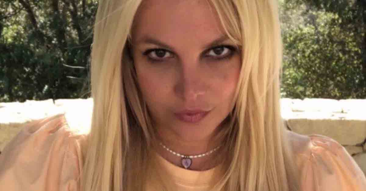 cantora Ela desativou comentários na foto publicada na rede social. Britney Spears compartilha foto nua no Instagram: 'Mulher livre'